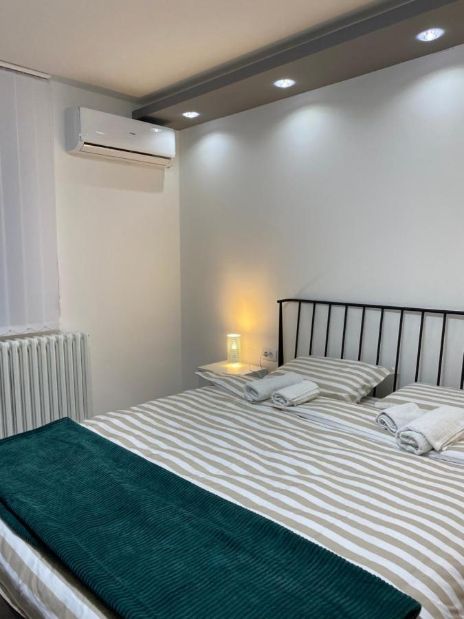 Manirosi 5 Apartment Subotica Bagian luar foto