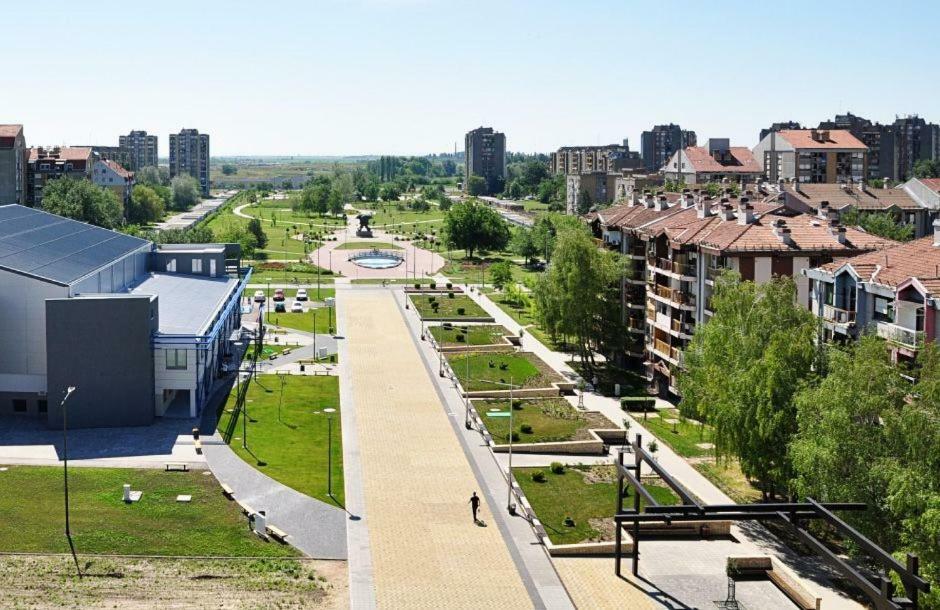 Manirosi 5 Apartment Subotica Bagian luar foto